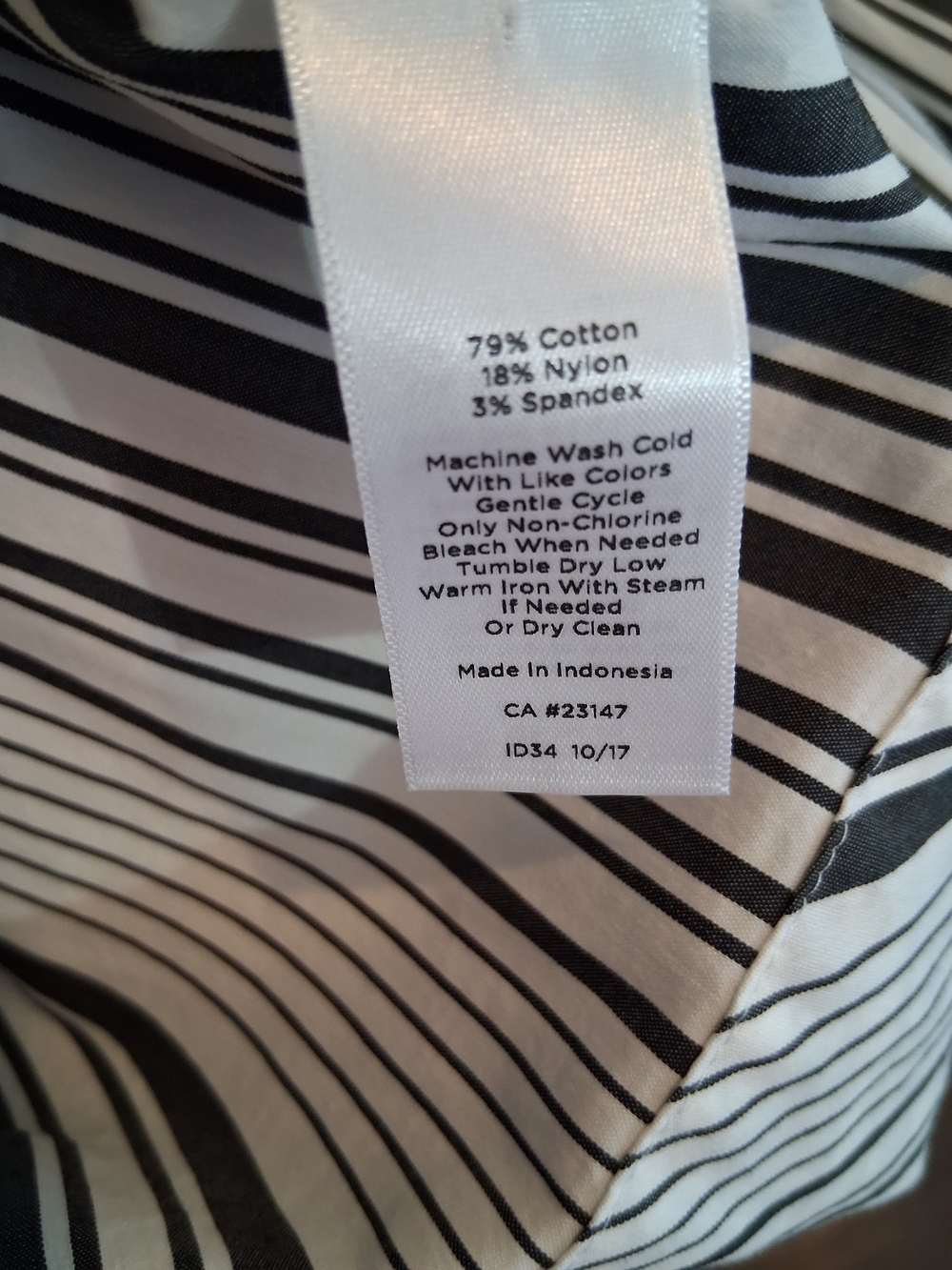 Talbots Poplin Black & White Vertical Stripe Tie-Hem Blouse Career Preppy - Picture 8 of 8
